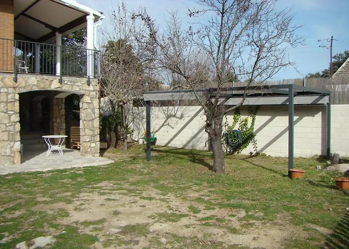Chalet Con Piscina Y Bbq Para 10 Personas