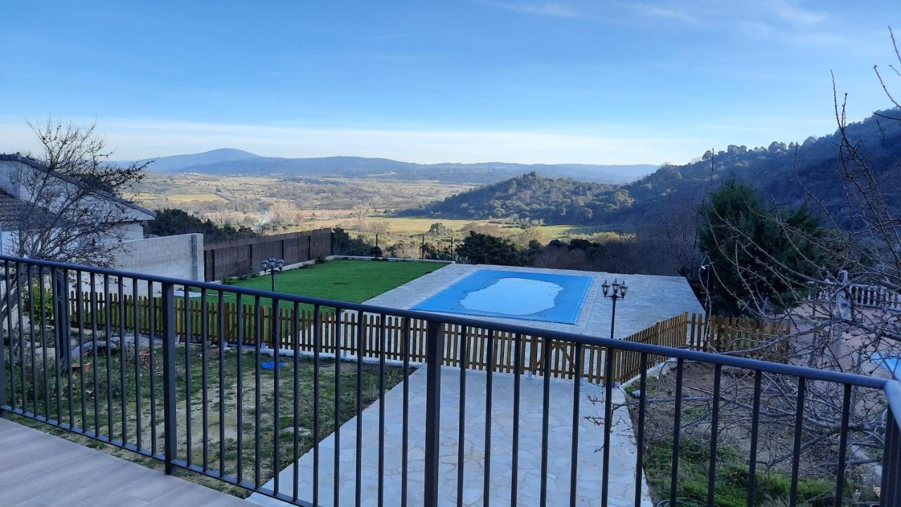 Con Piscina Y Bbq 10 Personas Holiday home *