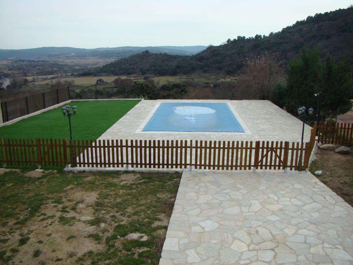 Con Piscina Y Bbq 10 Personas Holiday home